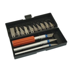                             SET DI COLTELLI PER MODELLISMO
                          