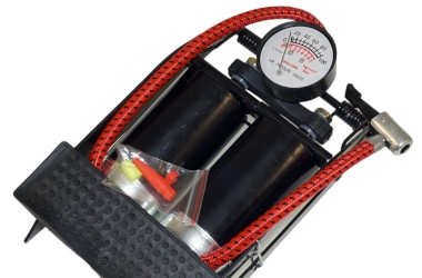 BOMBA DE PIE CON MANÓMETRO 2 CYLINDERS