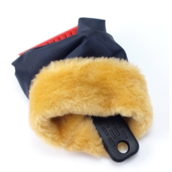 EISKRATZER MIT HANDSCHUH FUR LINING