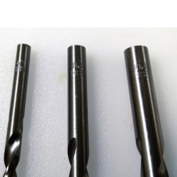 ZESTAW DO NAPRAWY GWINTÓW 88EL. 88PCS M6-M8-M10 METAL BOX